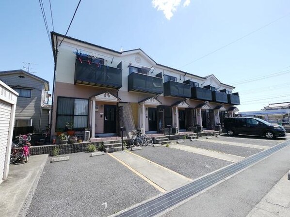 メゾネット・アミの物件外観写真